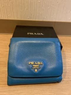 PRADA プラダのサムネイル