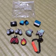 【再値下げです】Jibbitz by crocs ジビッツ 11個セットのサムネイル