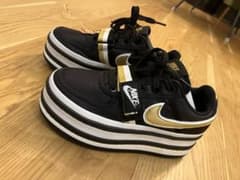 Nike VANDAL 厚底スニーカーのサムネイル