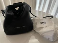 MM6 Maison Margiela ブラック レザー クロスボディバッグのサムネイル