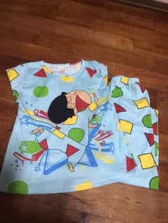クレヨンしんちゃん　パジャマ　110のサムネイル