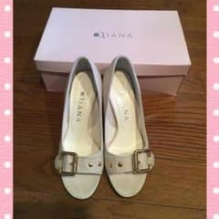 DIANA 牛革パンプス❣️２２センチのサムネイル