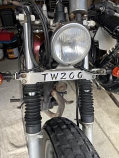 tw200 ライト ステーのサムネイル