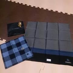 新品未使用　BURBERRYハンカチセットのサムネイル