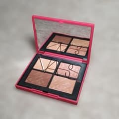 【限定品】NARS ライトリフレクティング クワッドアイシャドー 03732のサムネイル