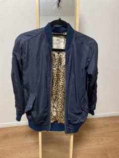 Neutraline ALEXISEVAN ブルゾンのサムネイル