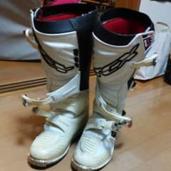 モトクロスブーツのサムネイル