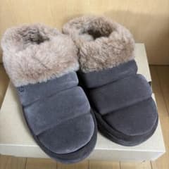 UGG tazzlita タズリータ　23cm ブーツのサムネイル