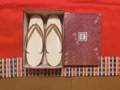 伊と忠 高級草履のサムネイル