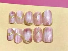 ピンク ネイルチップ ゴールドラインのサムネイル