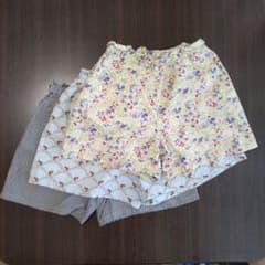 ユニクロ　ショートパンツ１３０　３枚セットのサムネイル