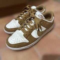 NIKE DUNK LOW ブラウン ホワイトのサムネイル