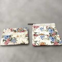 2点セット LeSportsac バラ柄 小物入れ ポーチ 薬入れ 小銭入れのサムネイル