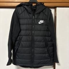 NIKEアウターのサムネイル