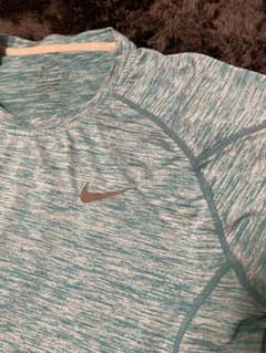 NIKE DRI-FIT 半袖 トレーニングシャツのサムネイル