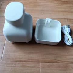 無印良品　お風呂で使える充電式頭皮ケアブラシのサムネイル