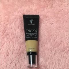 Younique ミネラルコンシーラーのサムネイル