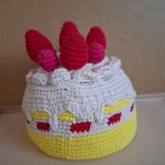 ハンドメイド かぎ針編み あみぐるみ ケーキのサムネイル