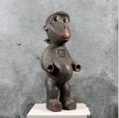 カメルーン ブル族 儀式 猿 木彫り アンティーク カメルーン ブル族 儀式 猿 木彫り アンティーク - メルカリ