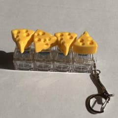 【新品】チーズ　キーボード風フィジェットキーホルダー　4連のサムネイル