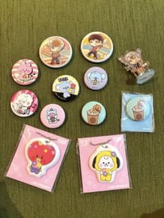 BTS 缶バッチ キーホルダー セット - メルカリ