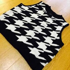 千鳥柄ニット美品未使用のサムネイル
