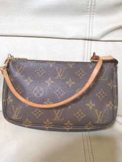 アクセサリーポーチ  美品 モノグラム レアのサムネイル