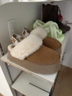 UGG ムートンブーツ ブラウンのサムネイル