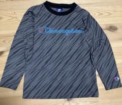 Champion 長袖　カットソー 140cmのサムネイル