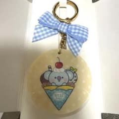 BT21 KOYA Ribbon Acrylic Keychain (FamilyMart Exclusive)