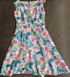 大きめサイズ✳︎TOCCA（トッカ） 花柄 ノースリーブワンピース サイズ4 TOCCA 花柄 ノースリーブワンピース サイズ0 - メルカリ
