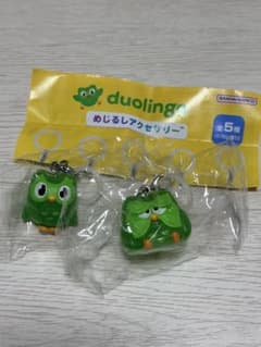 Duolingo めじるしアクセサリー ガチャ 2種セットのサムネイル