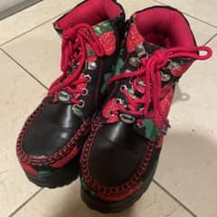 ヨースケ　YOSUKE 厚底スニーカー　苺のサムネイル