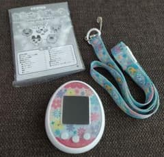 たまごっちみーつ　パステルみーつver.ホワイトのサムネイル