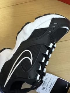 Nike スニーカー 黒/白のサムネイル