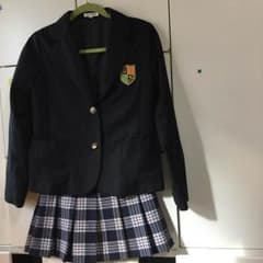 スーツのサムネイル