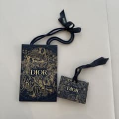 Dior 限定ホリデーショッパーのサムネイル
