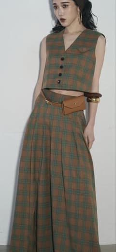 ANDREA＆Co. チェック柄クロップトップ＆ロングスカートセットのサムネイル