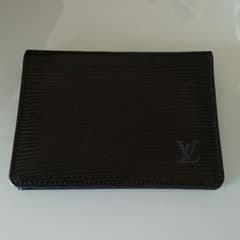 LOUIS VUITTON✳ポルト2カルト ヴェルディカル パスケースのサムネイル