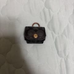 COACH AirPodsケースのサムネイル