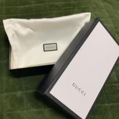 GUCCI 箱のサムネイル