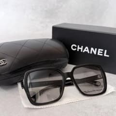 美品　CHANEL　5505-A　偏光レンズ　サングラス　54□17 美品 CHANEL 5505-A 偏光レンズ サングラス 54□17 - メルカリ