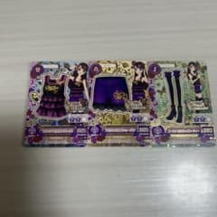 ブラックフリルコーデのサムネイル