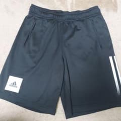 adidas　ハーフパンツ 黒 160 ジュニア キッズのサムネイル