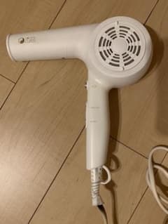 ホリスティックキュア　ドライヤー　ジャンク品のサムネイル