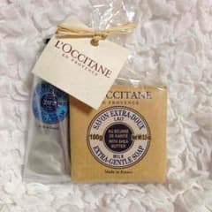 ミミちゃん様専用♡ロクシタン ハンドクリーム＆石けんセットのサムネイル
