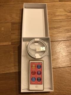 新品未使用 Apple iPodnano 第7世代 16GB 「ゴールド」のサムネイル