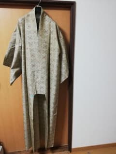 ベージュお着物　2のサムネイル