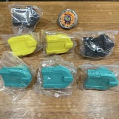 S*)様 メタルファイトベイブレード 10個セット ランチャーはオマケです。 S*)様 メタルファイトベイブレード 10個セット ランチャーはオマケです