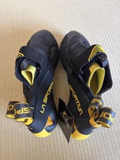 LA SPORTIVA クライミングシューズ 40½のサムネイル